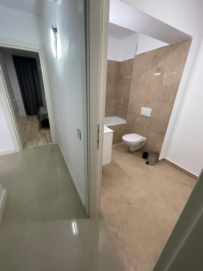 Modern Gray / Designed Appartement Iasi Buitenkant foto