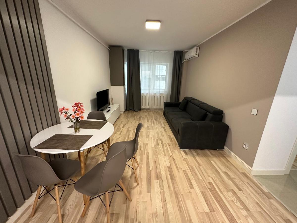 Modern Gray / Designed Appartement Iasi Buitenkant foto
