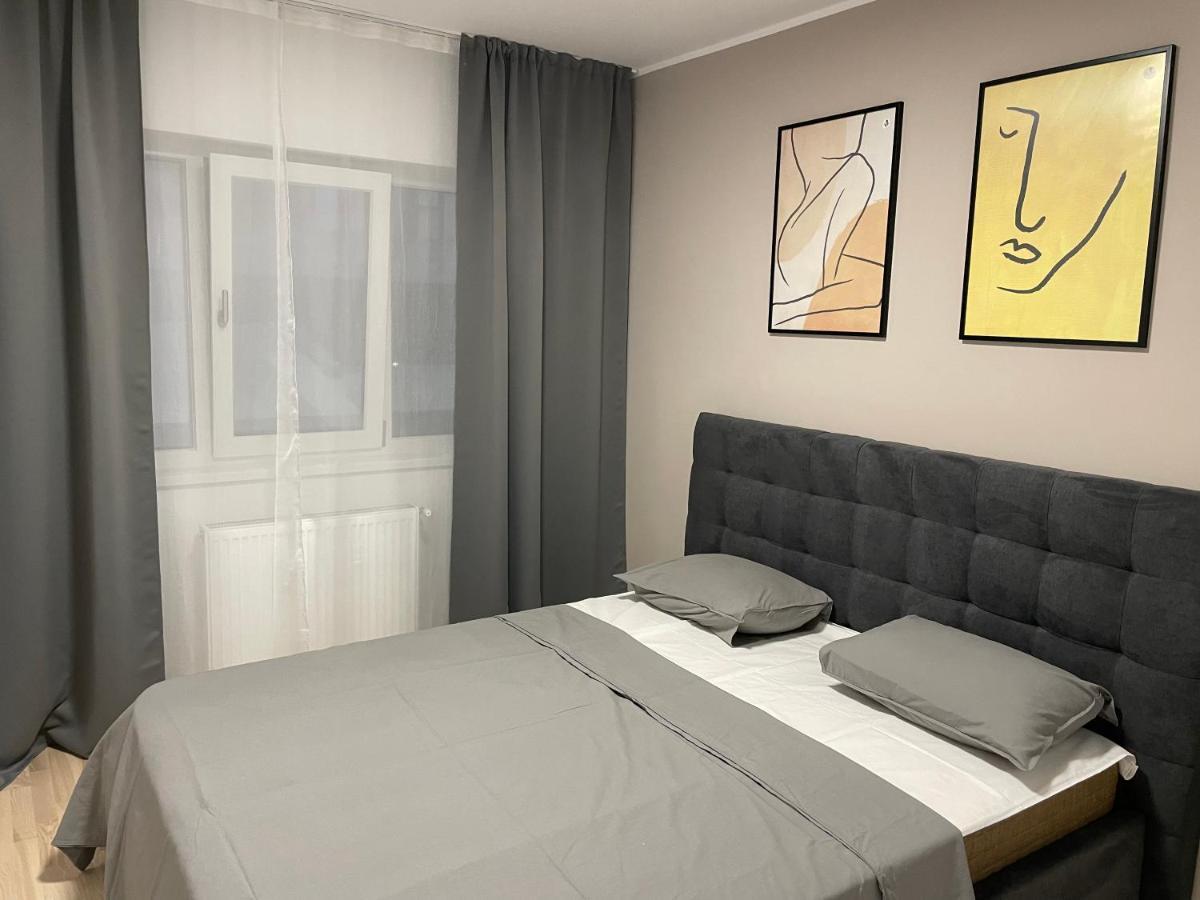 Modern Gray / Designed Appartement Iasi Buitenkant foto